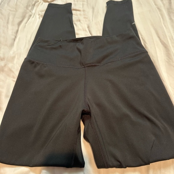 Nike Black and Gray Leggings Soft Stretchy Bottoms - Picture 6 of 7